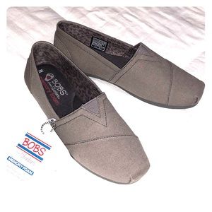 BOBs by Sketchers NWT gray size 7